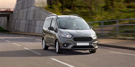 ford tourneo courier 2023 review